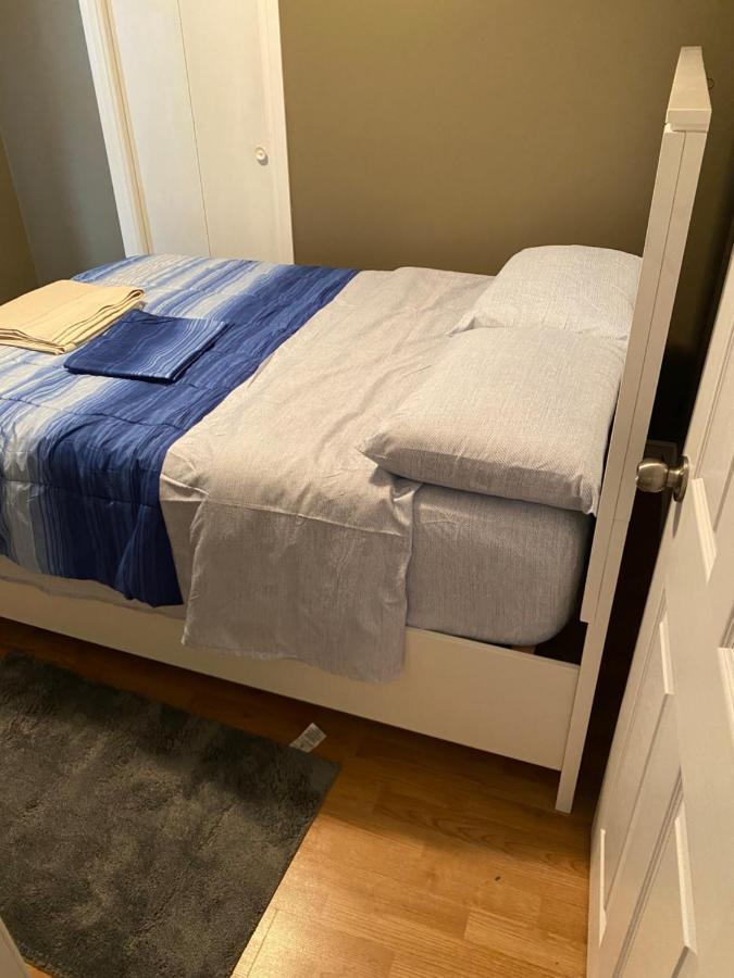 Windsor Airport Room Accommodation Εξωτερικό φωτογραφία