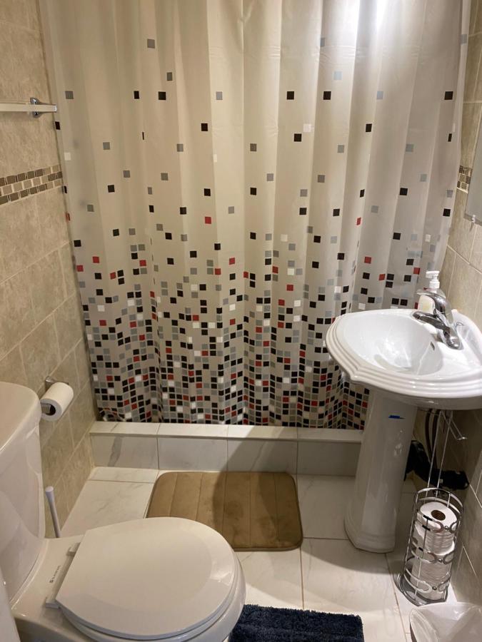 Windsor Airport Room Accommodation Εξωτερικό φωτογραφία